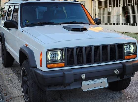 JEEP CHEROKEE 4.0 SPORT 4X4 6I 12V GASOLINA 4P AUTOMÁTICO JEEP CHEROKEE 4.0 SPORT 4X4 6I 12V GASOLINA 4P AUTOMÁTICO